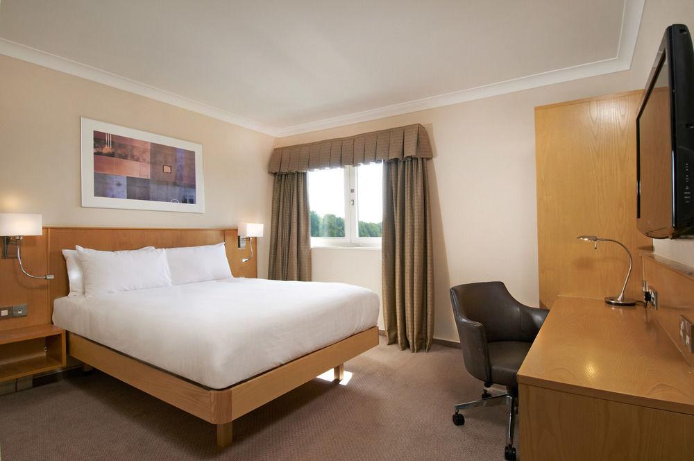 Novotel London Stansted Airport Stansted Mountfitchet Εξωτερικό φωτογραφία