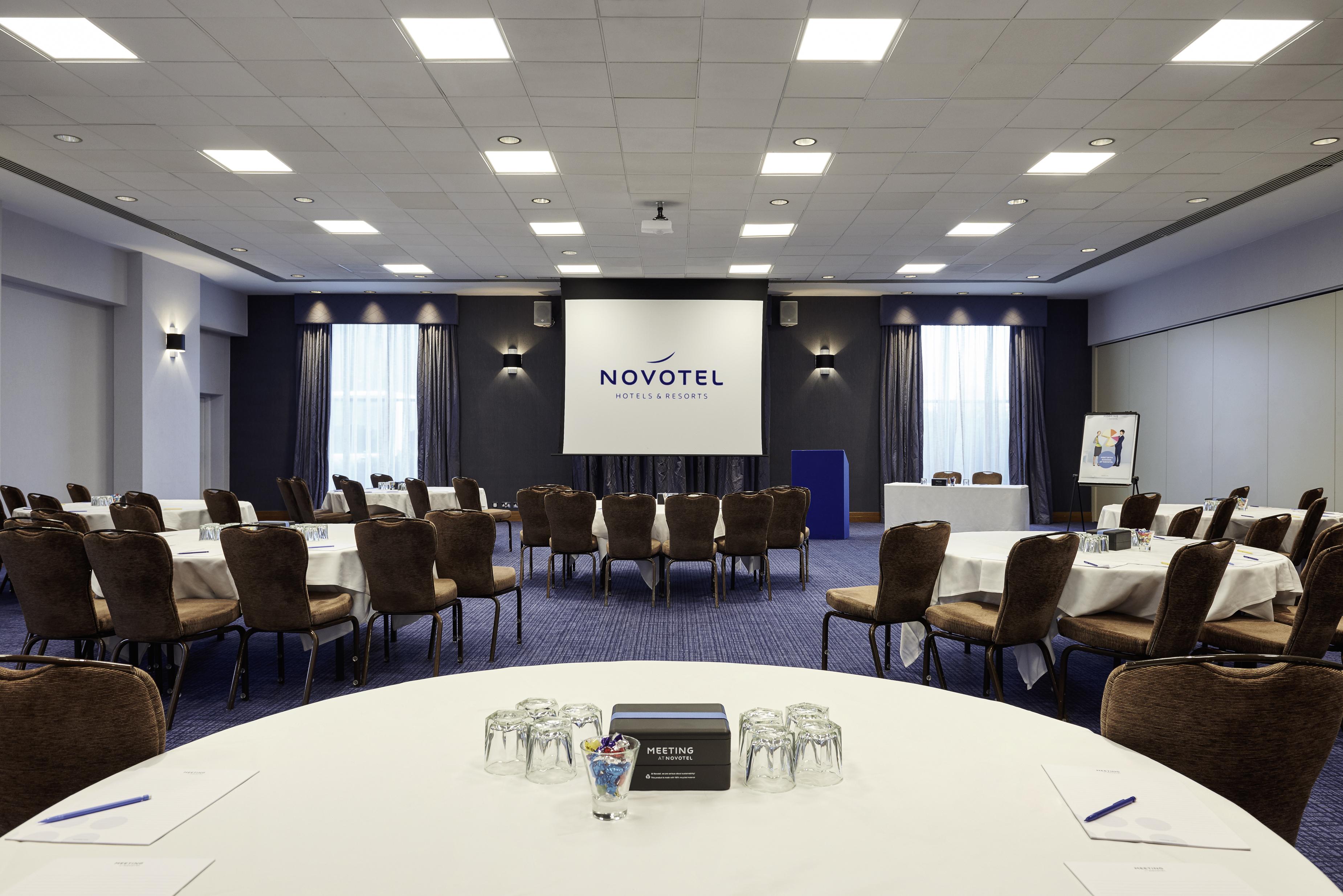 Novotel London Stansted Airport Stansted Mountfitchet Εξωτερικό φωτογραφία