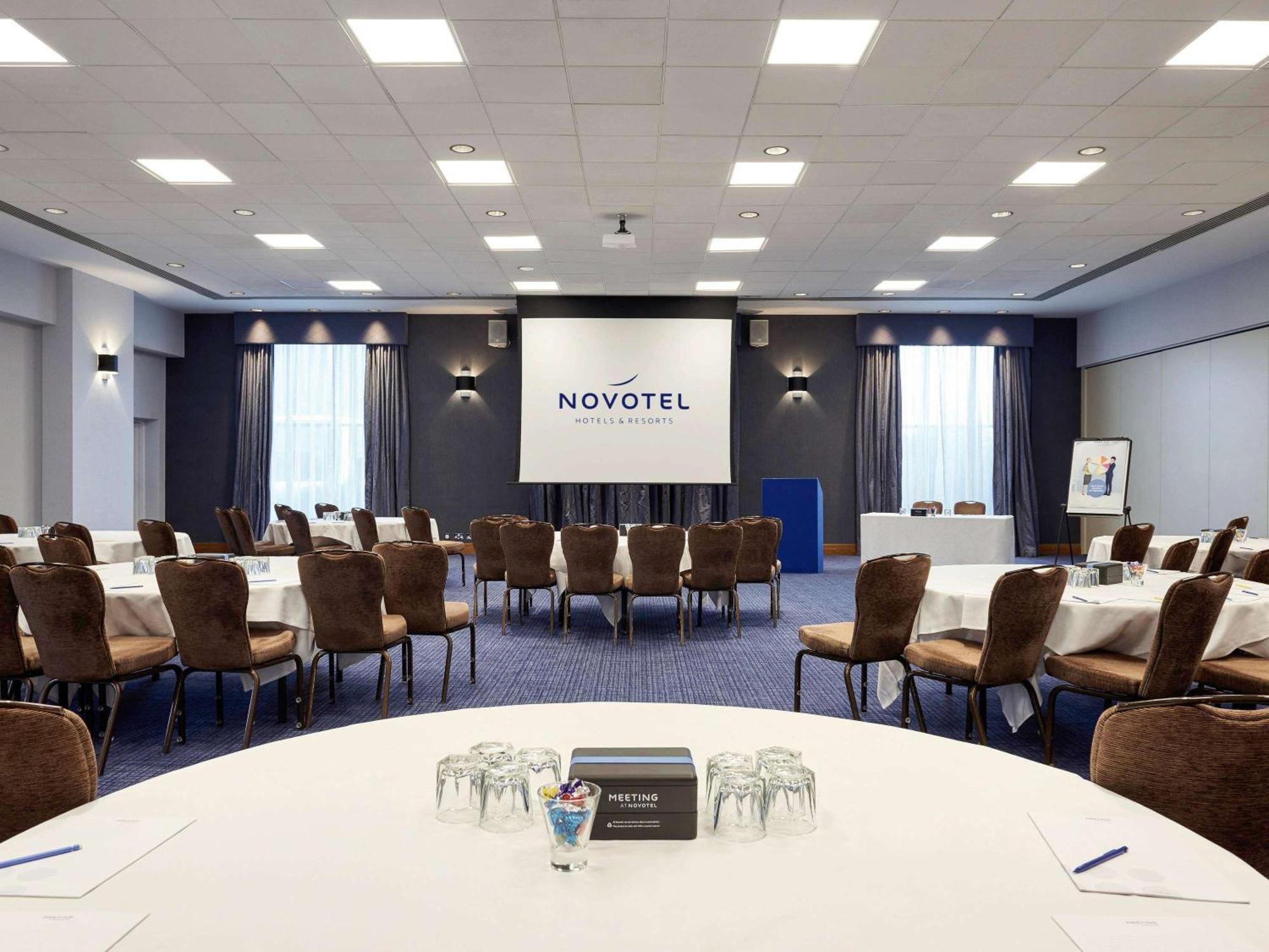 Novotel London Stansted Airport Stansted Mountfitchet Εξωτερικό φωτογραφία