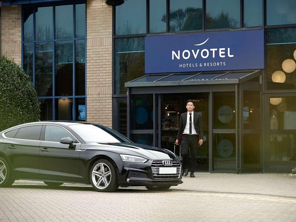 Novotel London Stansted Airport Stansted Mountfitchet Εξωτερικό φωτογραφία